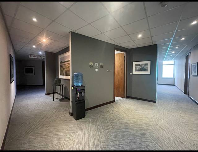 989M² OFFICE TO LET IN SANDTON CENTRAL
